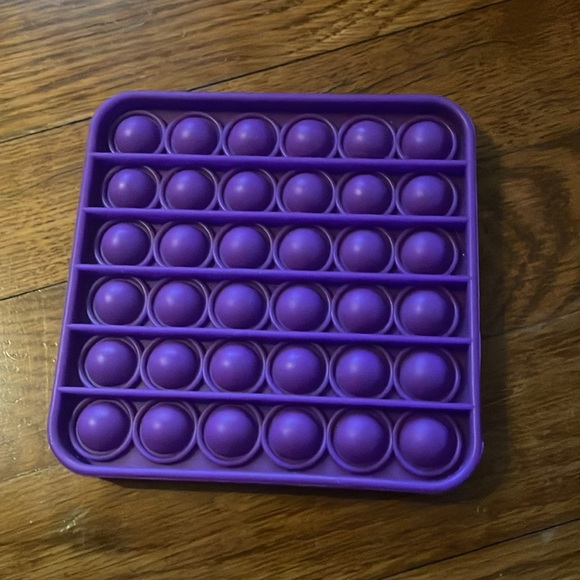 New pop it purple squared - Picture 2 of 4